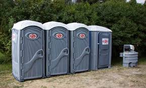 Best Portable Toilets for Parks and Recreation Areas  in Roseville, MI